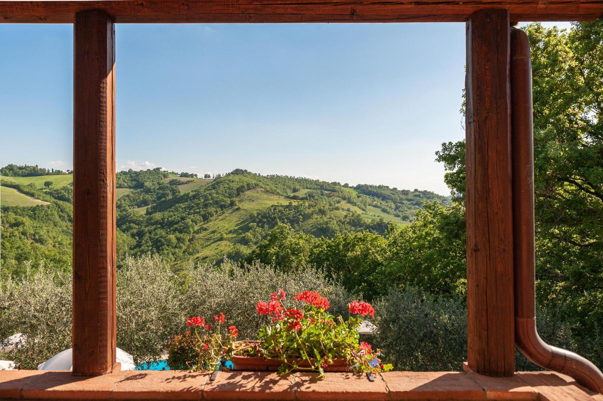 Agriturismo Le Dolci Colline Valfabbrica 外观 照片